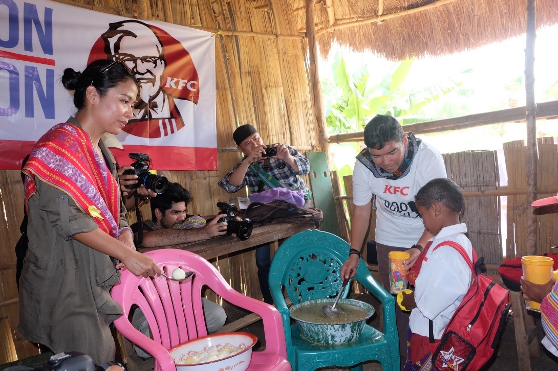 KFC Indonesia dan Komunitas 1000Guru Bantu Tingkatkan Kualitas Pendidikan dan Gizi Anak-Anak Di Pedalaman Nusa Tenggara Timur